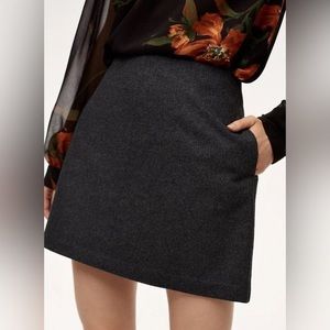 Aritzia Wilfred Heather Charcoal Essonne Wool Skirt in Dark Grey - Size: 8